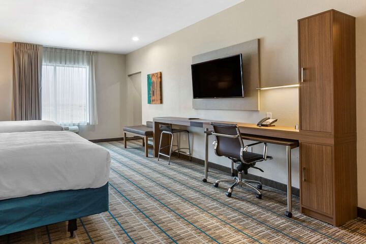 MainStay Suites Carlsbad South