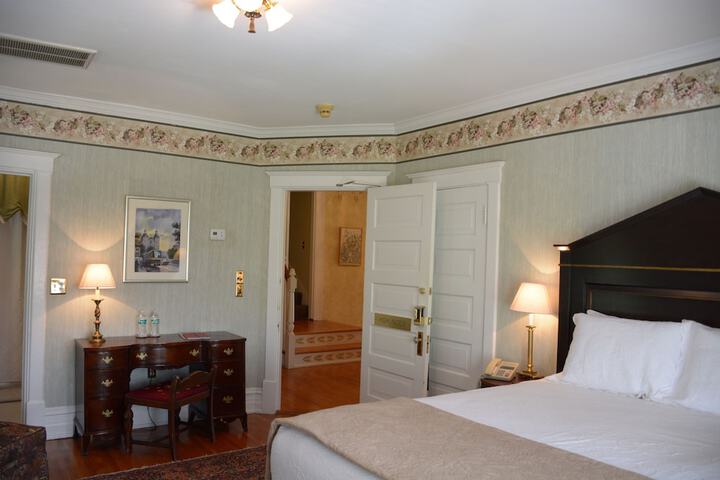 Room 131 of 151