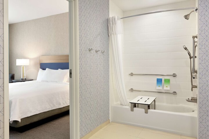 Room 35 of 53