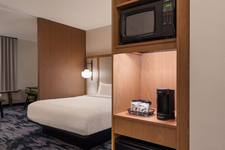 Room 22 of 28