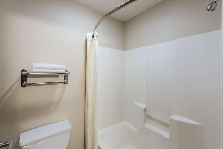 Motel 6 Percival IA