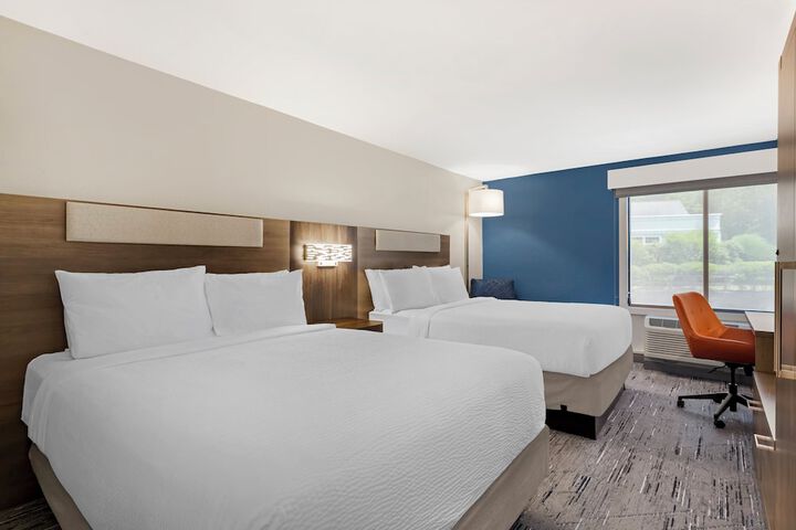 Holiday Inn Express Hyannis Cape Cod by IHG