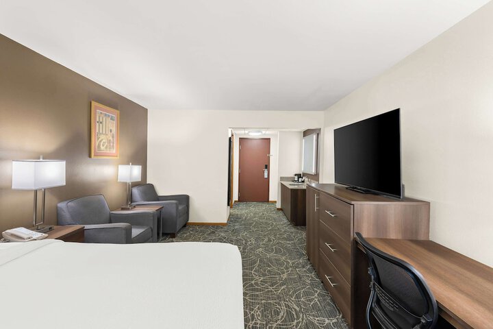 Room 43 of 54