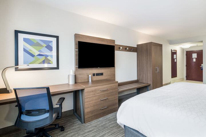 Room 26 of 44