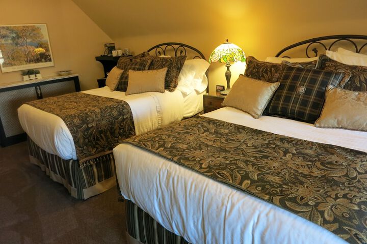 The Woodview Inn