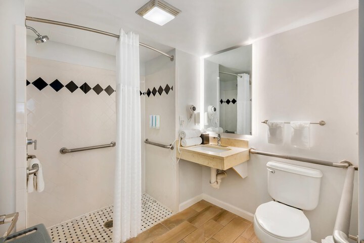 MainStay Suites Sterling near Dulles Town Center