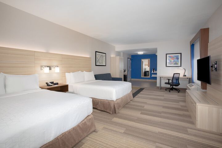 Room 42 of 66