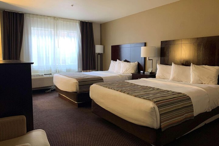 Room 54 of 70