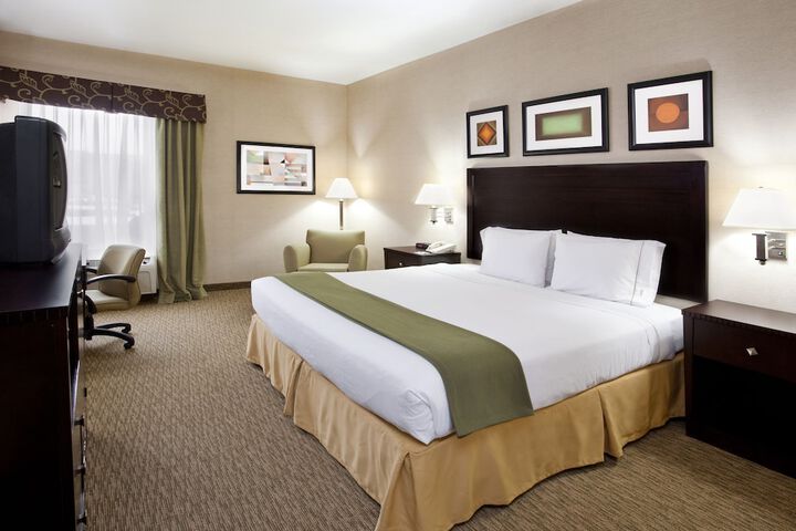Room 14 of 25