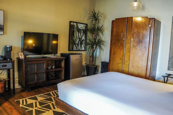 Room 117 of 128