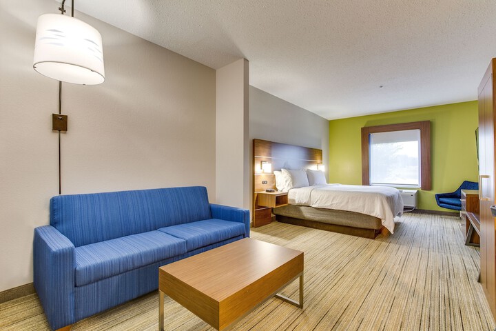 Room 22 of 40