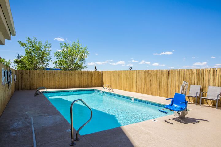 Pool 10 of 54