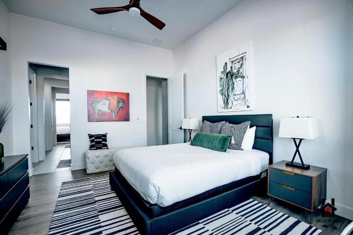 Peaceful Getaway to a New Custom-Built Luxury Home