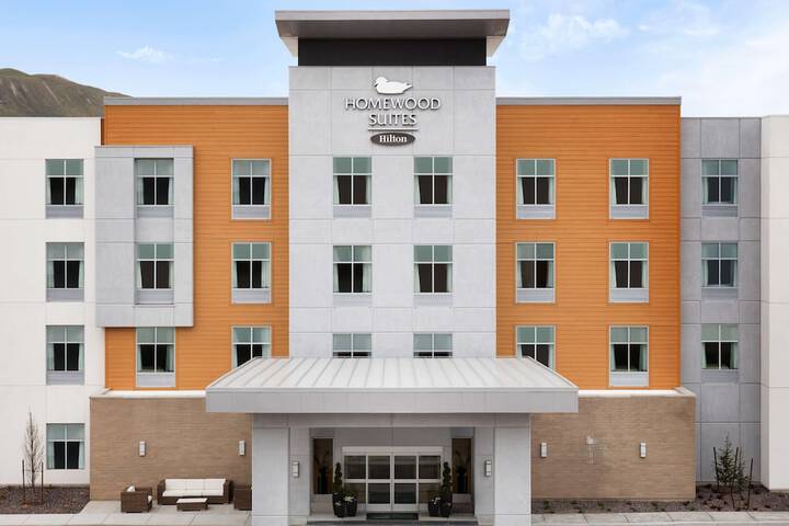 Hotel 5 of 35