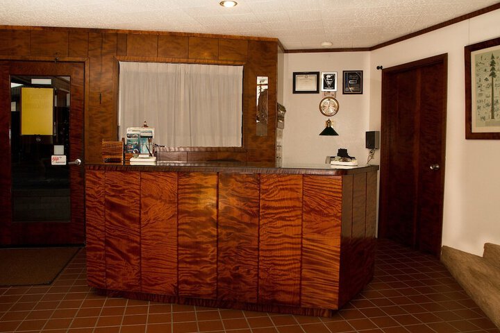 Hotel Interior 10 of 51