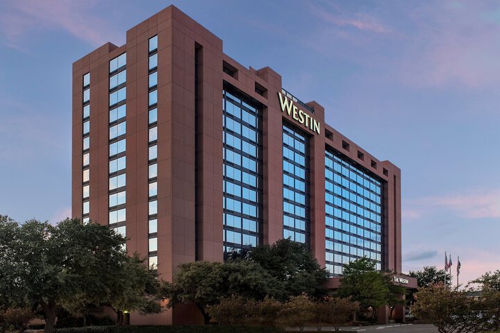Hotel 2 of 75