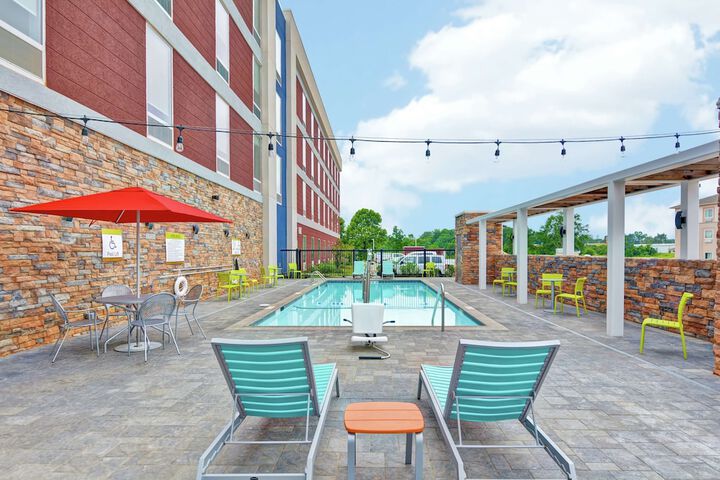 Pool 2 of 10