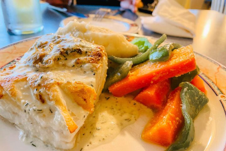 Dining 95 of 153