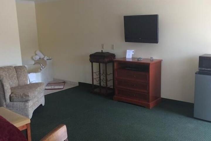 Room 21 of 33