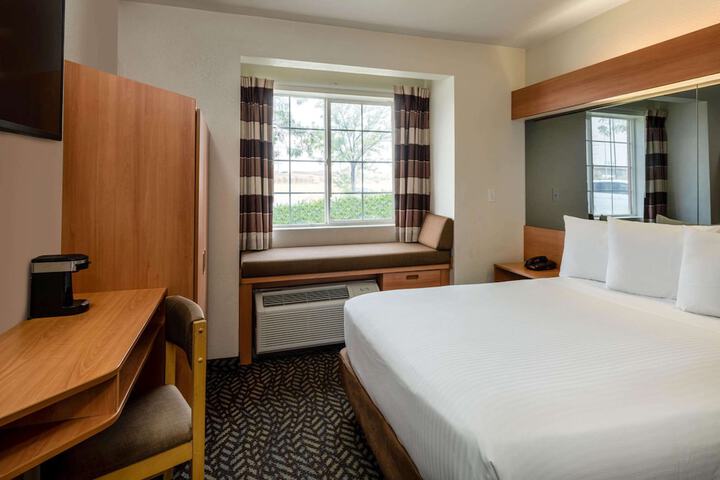 Room 31 of 52