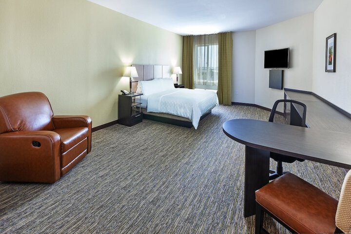 Room 26 of 34