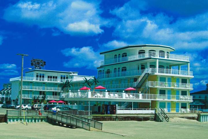 Hotel 2 of 48