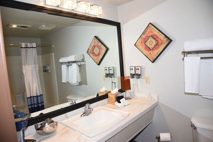 Room 42 of 70