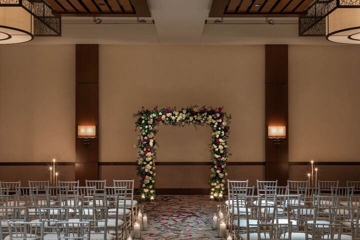 Ballroom/Hall 61 of 69