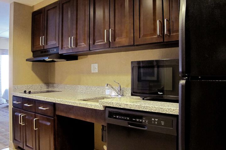 Homewood Suites by Hilton Coralville - Iowa River Landing