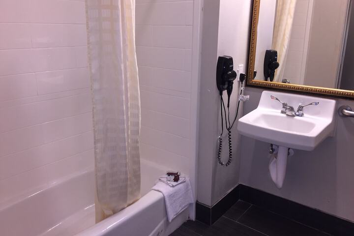 Room 19 of 25
