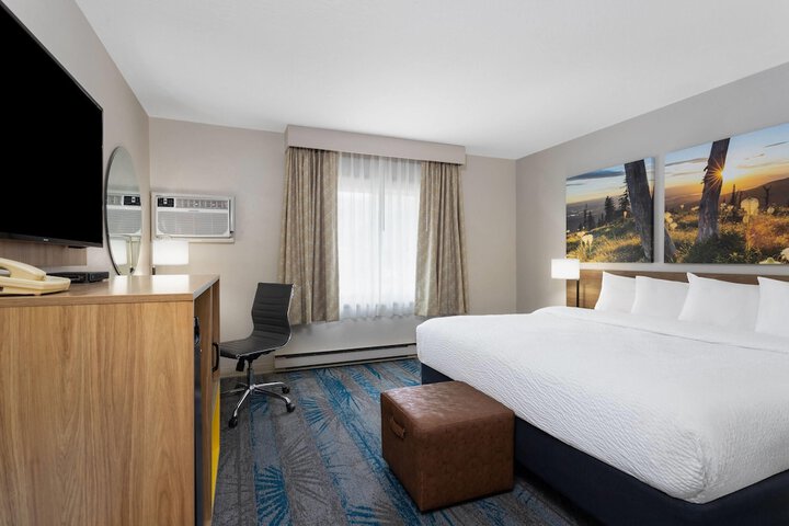 Days Inn and Suites by Wyndham Downtown Missoula-University