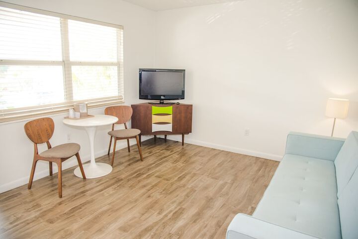 Room 46 of 61
