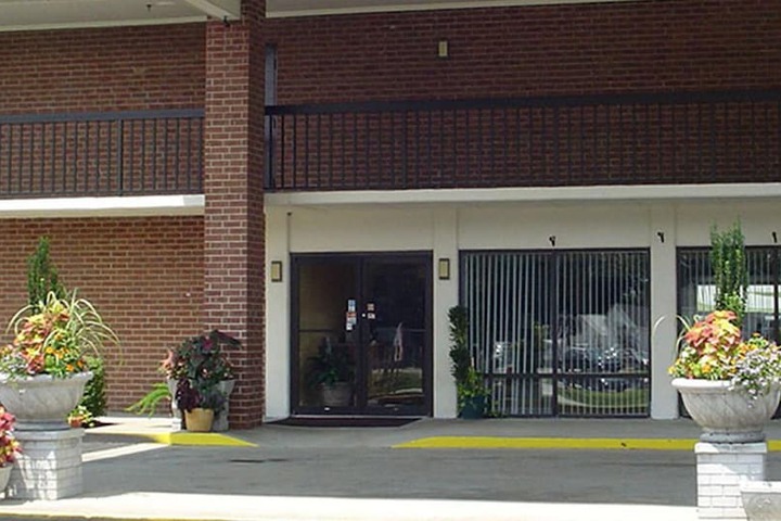 Hotel 6 of 34
