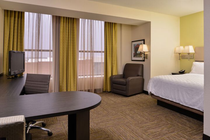 Room 32 of 61