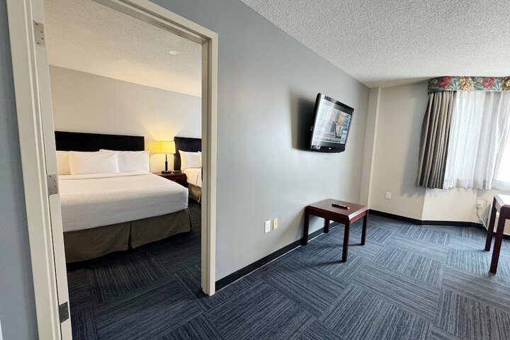 Room 48 of 84