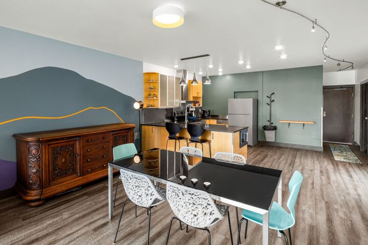 The Silverbow Inn