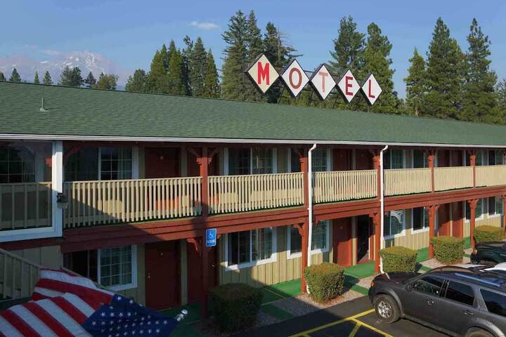 Swiss Holiday Lodge