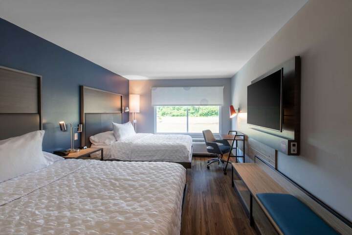 Room 12 of 52