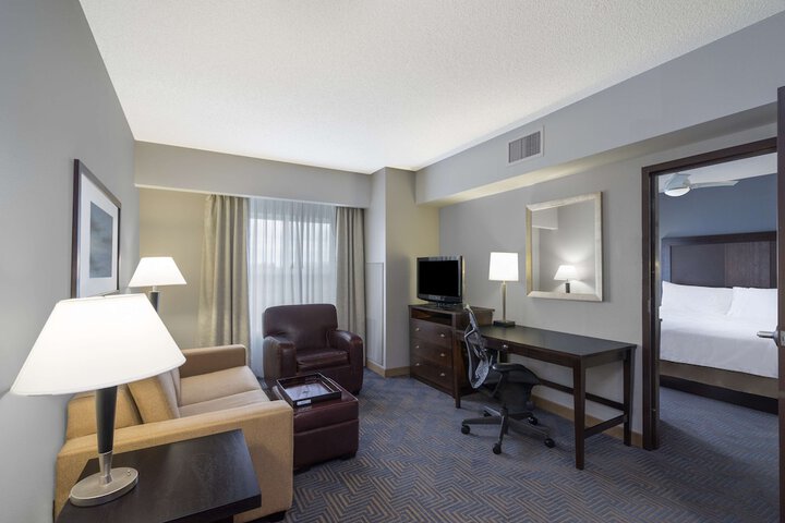 Room 28 of 79