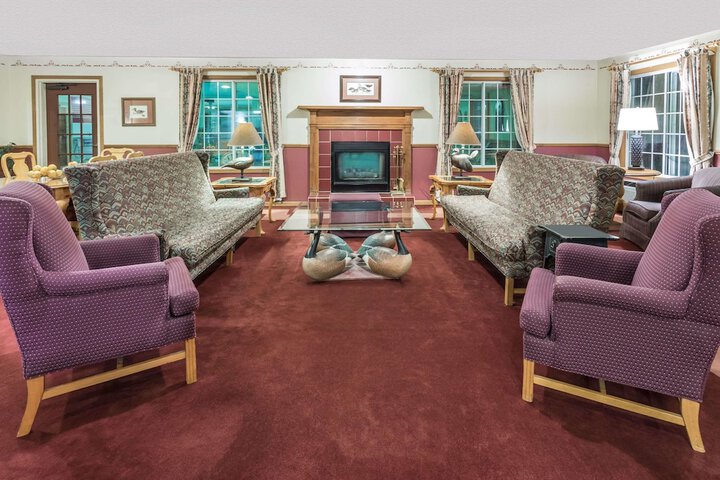 Hotel Interior 10 of 30