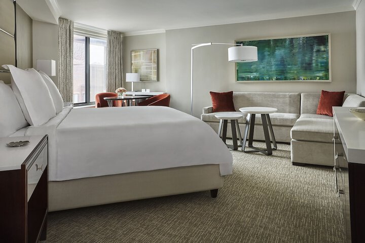 Room 32 of 64