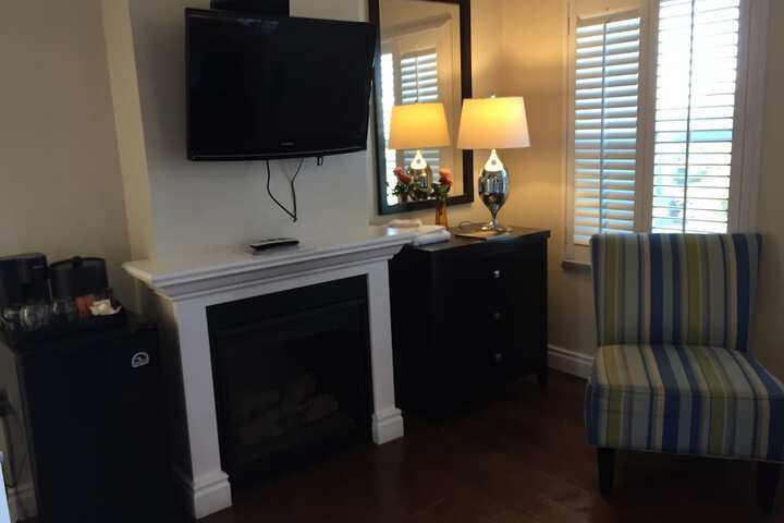 Beach Bungalow Inn and Suites