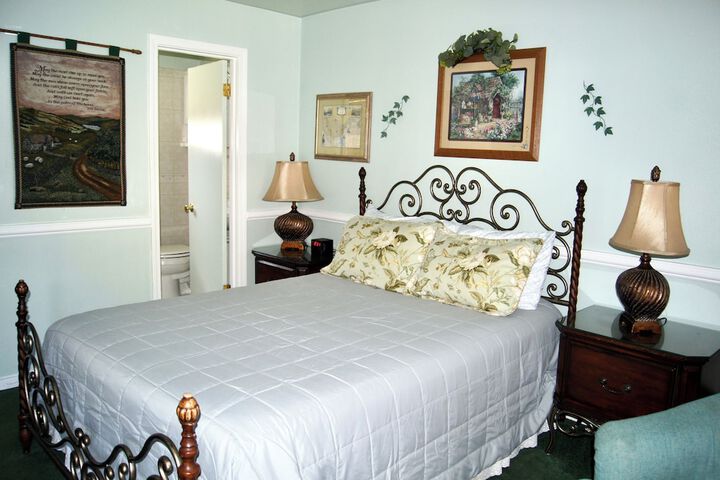 Room 42 of 65