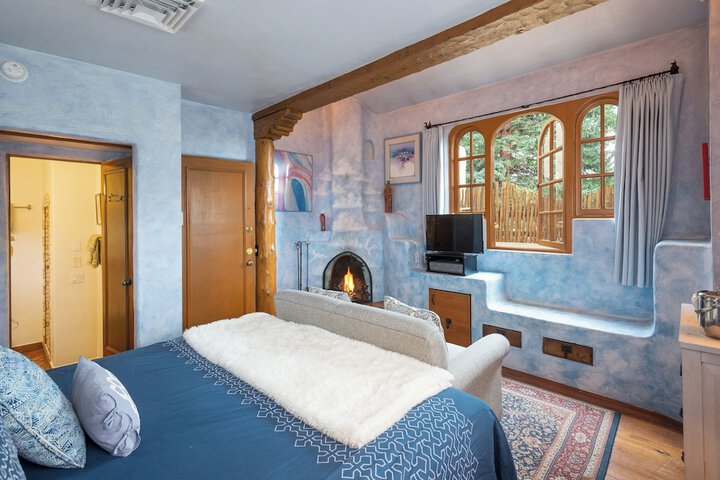 Room 45 of 125