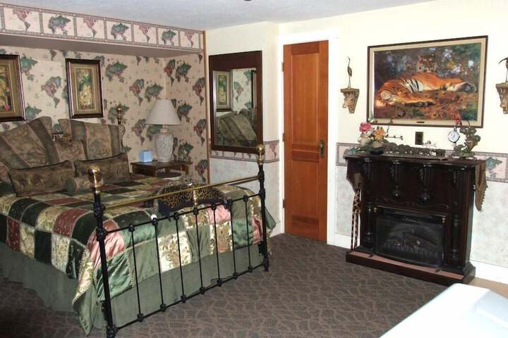 Room 48 of 91