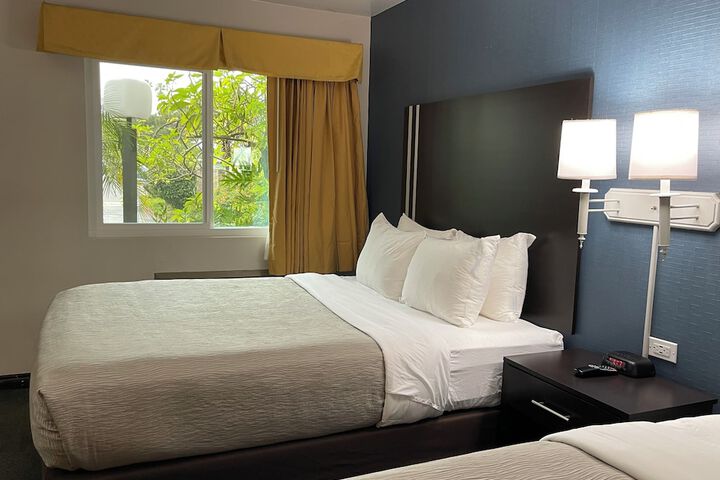 Room 28 of 50
