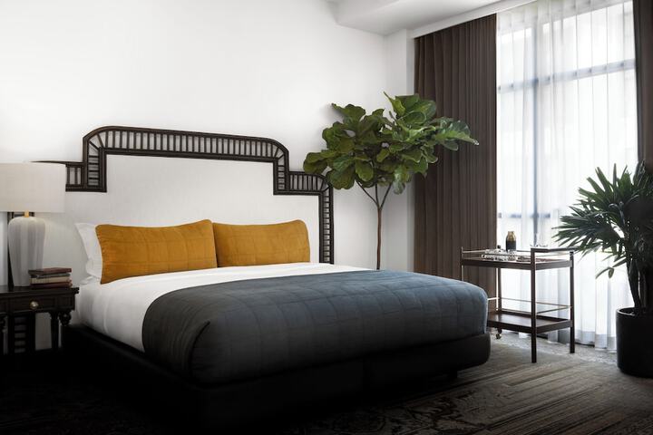 Room 15 of 64