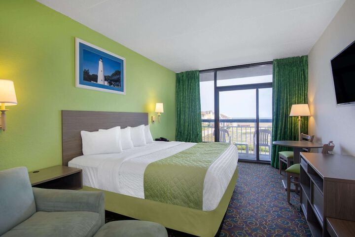 Travelodge by Wyndham Outer Banks / Kill Devil Hills