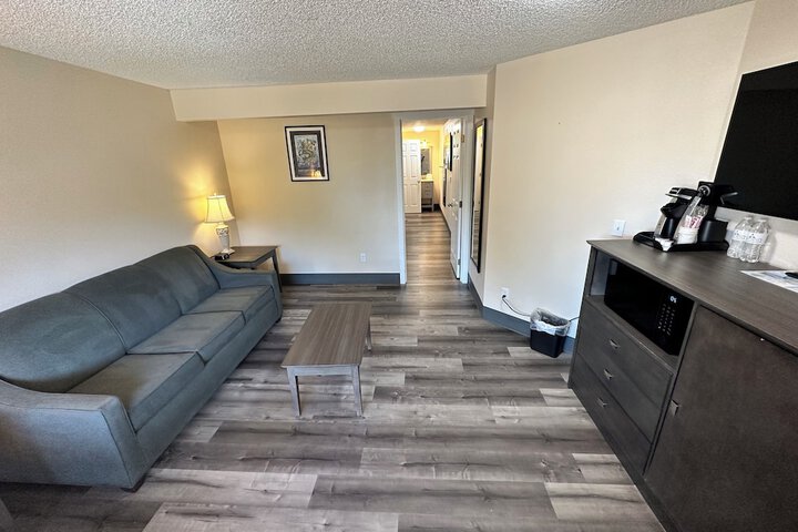Room 85 of 159