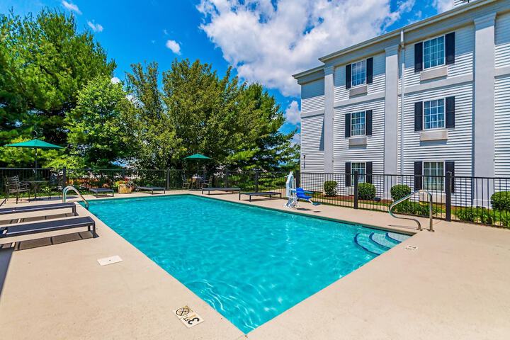 Pool 8 of 49